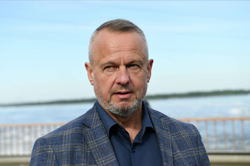 Владимир Леонтьев