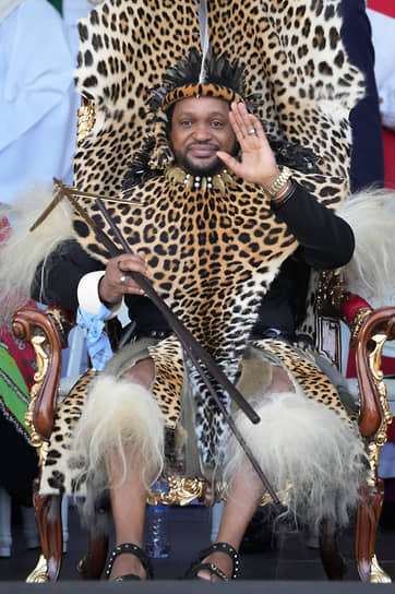 Король зулусов Мисузулу Зулу