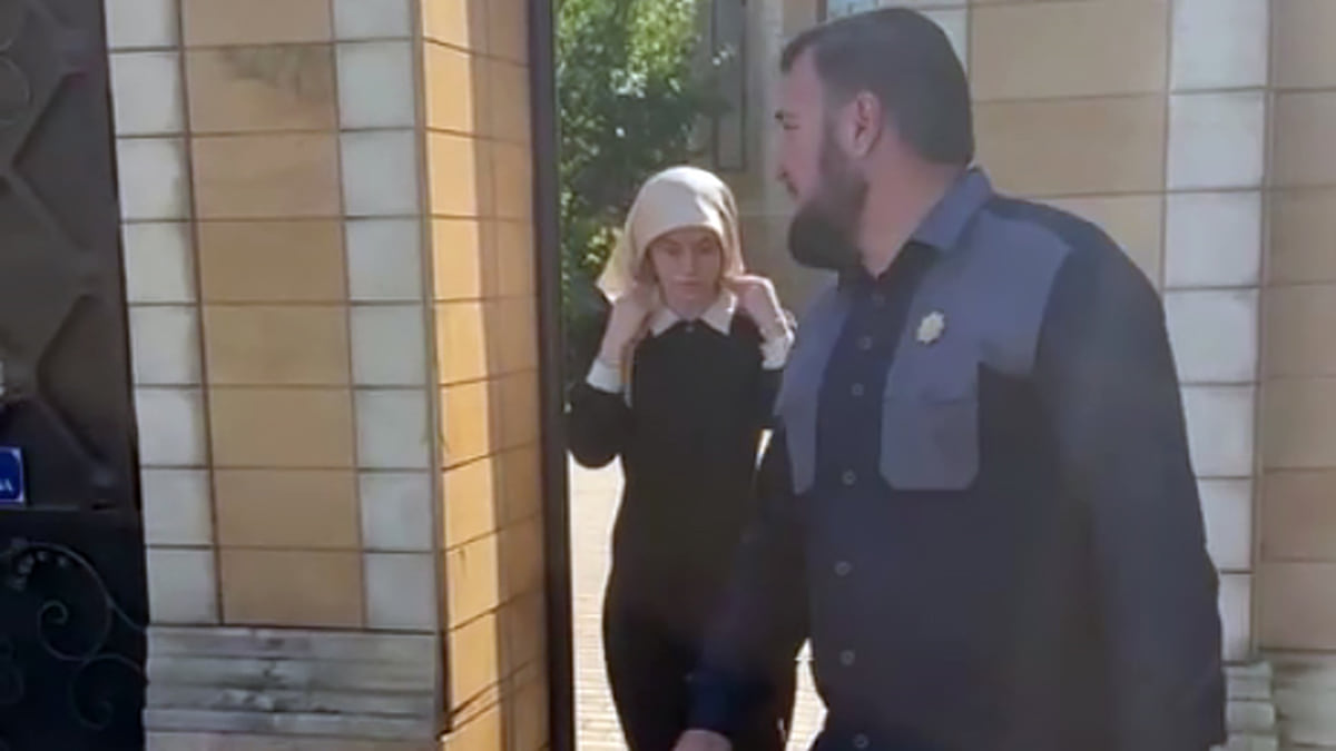 Дағыстанның ыстық сексуалды қыздары Жетілген жұптардың қатысуымен ресейлік үй порносын көріңіз