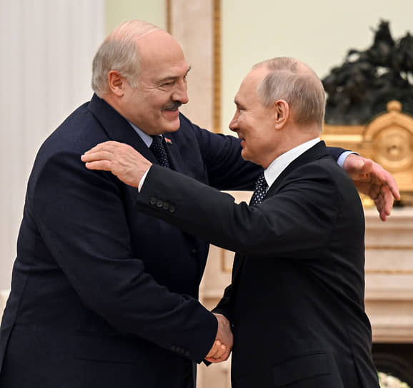 Александр Лукашенко и Владимир Путин во время встречи в Кремле в апреле 2023 года