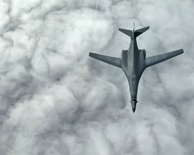 Бомбардировщик B-1B Lancer