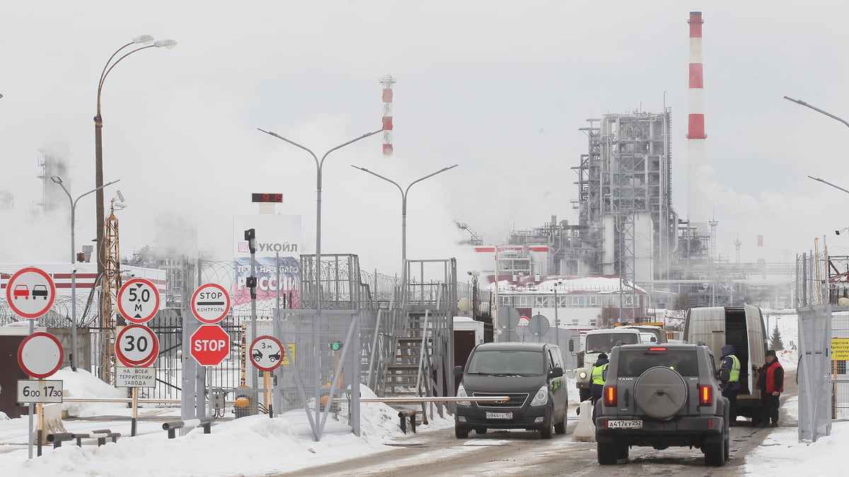 В Нижегородской области горит объект ТЭК после атаки беспилотниками –  Коммерсантъ