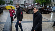 Вице-канцлер ФРГ полтора часа прятался в бомбоубежище во время визита в Киев