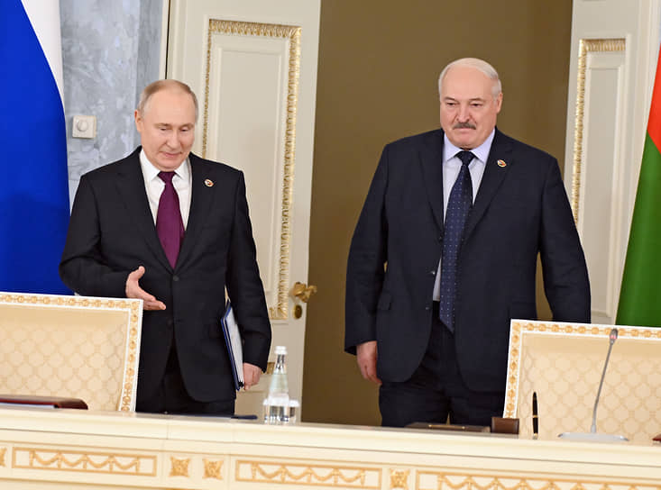  Владимир Путин (слева) и Александр Лукашенко