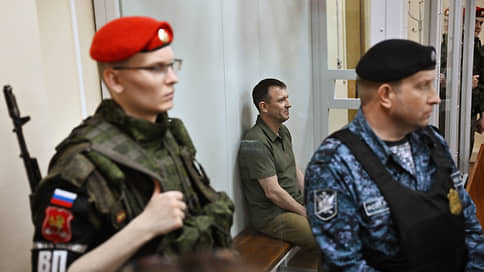 Суд повторно отказался отпустить из СИЗО генерала Попова