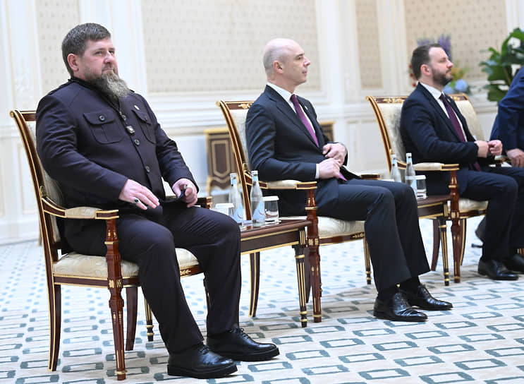 Глава Чечни Рамзан Кадыров (слева) перед заседанием Совета РФ и Узбекистана