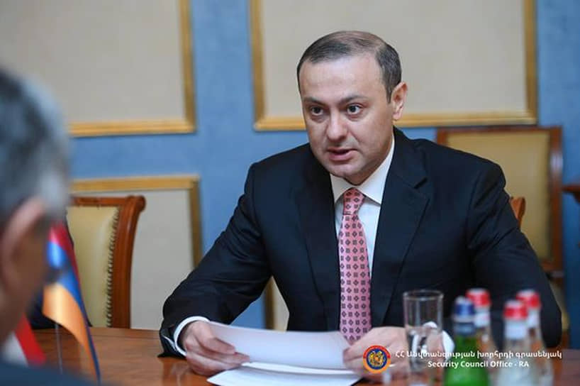 Секретарь Совета безопасности Армении Армен Григорян