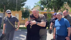 Глава Дагестана посетил пострадавшие после теракта церковь и синагогу