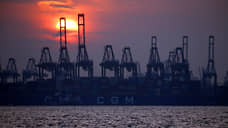 Reuters: из-за обстрелов в Красном море в Сингапуре скопились грузовые суда и контейнеры