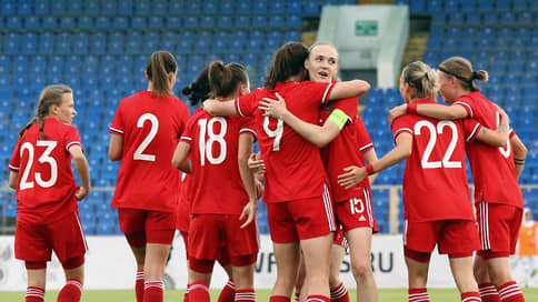 Женская сборная России по футболу сыграет с КНДР