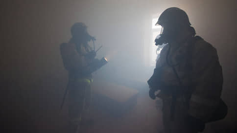 Пожар в Одинцове перекинулся на жилой дом и торговый центр