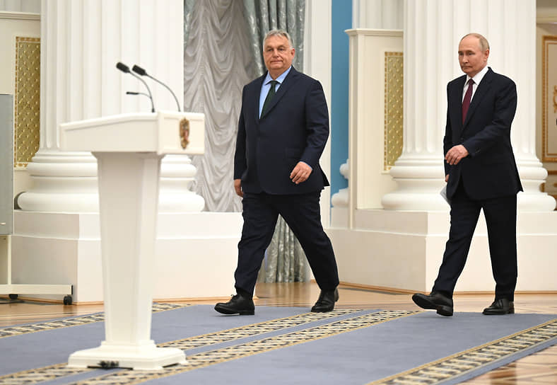 Виктор Орбан (слева) и Владимир Путин во время пресс-конференции по итогам встречи