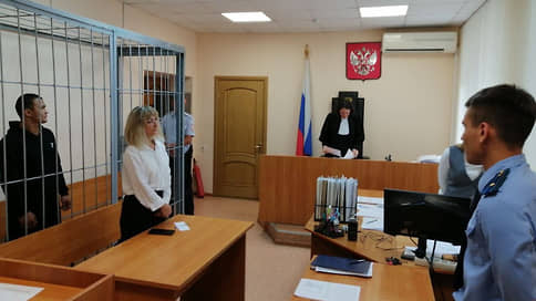 Суд арестовал трех обвиняемых в нападении на депутата Госдумы Михаила Матвеева