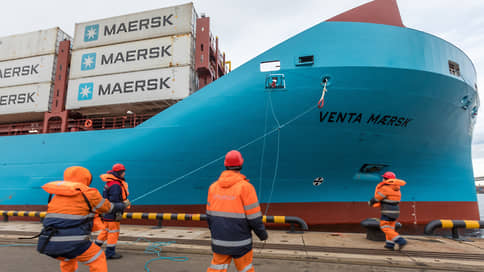 Квартальная прибыль Maersk сократилась почти вдвое из-за атак хуситов в Красном море