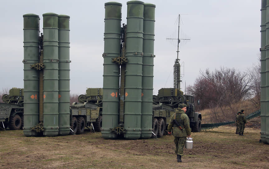 Зенитно-ракетные комплексы С-300