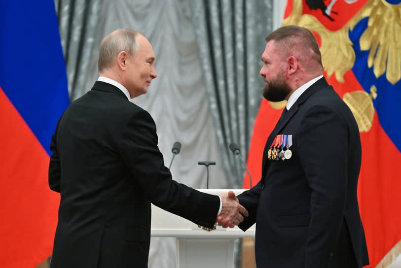 Владимир Путин и Евгений Поддубный