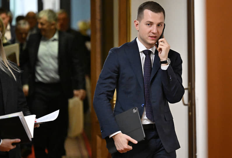 Председатель комитета Госдумы по молодежной политике Артем Метелев