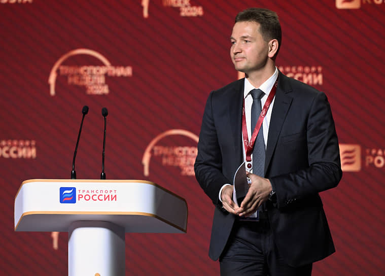 Валентин Иванов