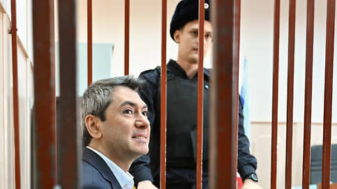 Обвинение просит приговорить Григория Мельконьянца к 6 годам лишения свободы