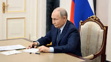 Путин поручил создать театр современной патриотической драматургии