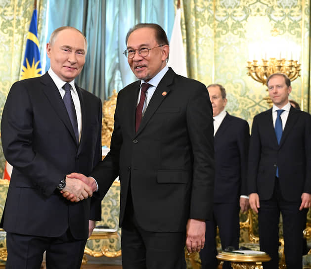 Владимир Путин и Анвар Ибрагим 