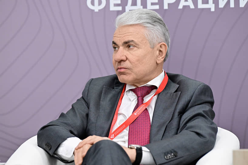 Олег Свириденко