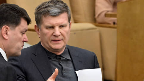 Госдума рассмотрит досрочное прекращение полномочий депутата Олега Савченко