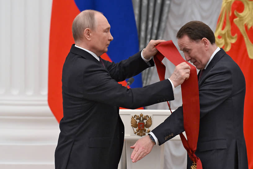 Владимир Путин и заместитель председателя Госдумы Алексей Гордеев