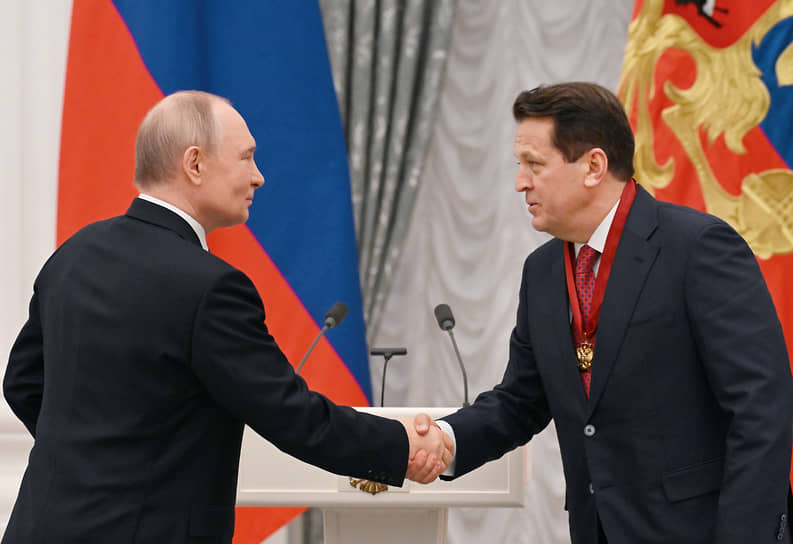 Владимир Путин и мэр Казани Ильсур Метшин