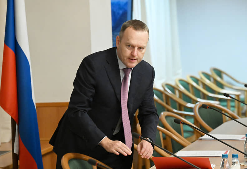 Константин Бахарев