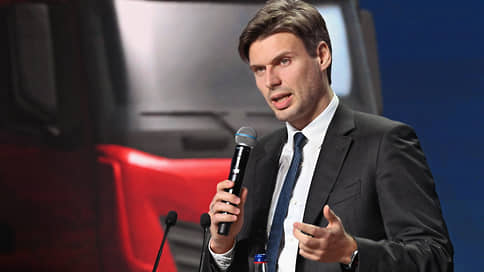 Роскосмос: Россия построит первую АЭС на Луне и будет исследовать Венеру