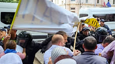 В Кишиневе произошли столкновения между полицией и православными верующими