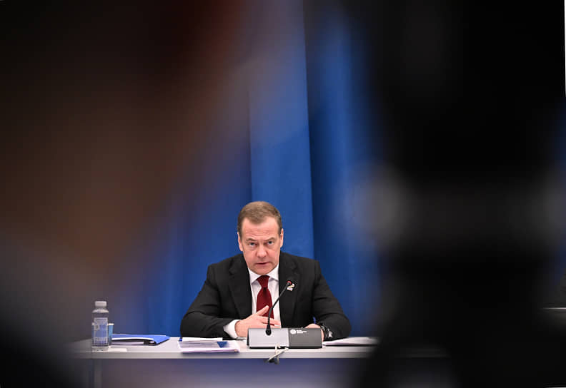 Дмитрий Медведев