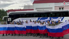 Минобороны опубликовало видео с возвращенными с Украины военнослужащими