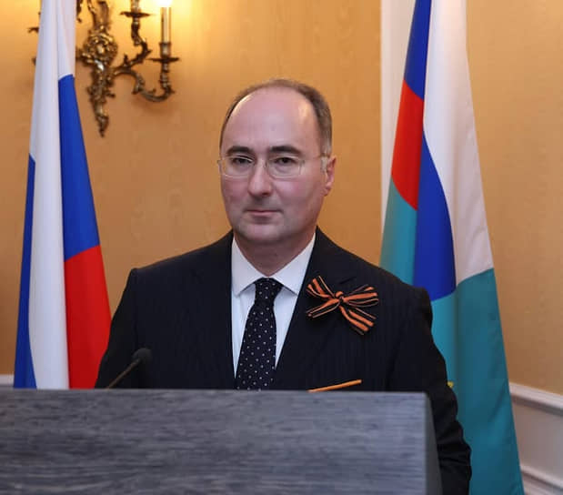 Исполняющий обязанности постпреда России при Евросоюзе Карен Малаян