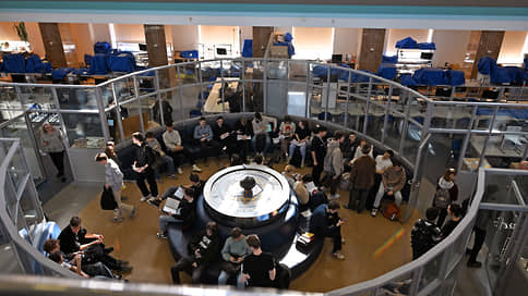 Правительство подготовило правила ограничения платных мест в вузах