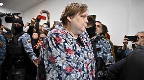 Суд заменил остаток срока журналистке Баязитовой на принудительные работы