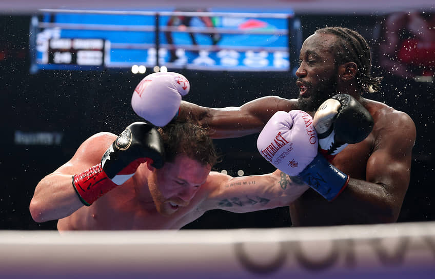 Бой Сауля Альвареса и Теренса Кроуфорда