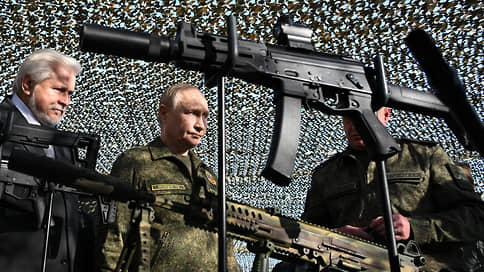 Путин посетил военные учения Запад-2025