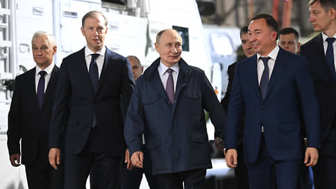 Путин призвал оружейников вместе делать страну независимой и суверенной // Путин: Россия будет развивать свои Вооруженные силы и после завершения СВО