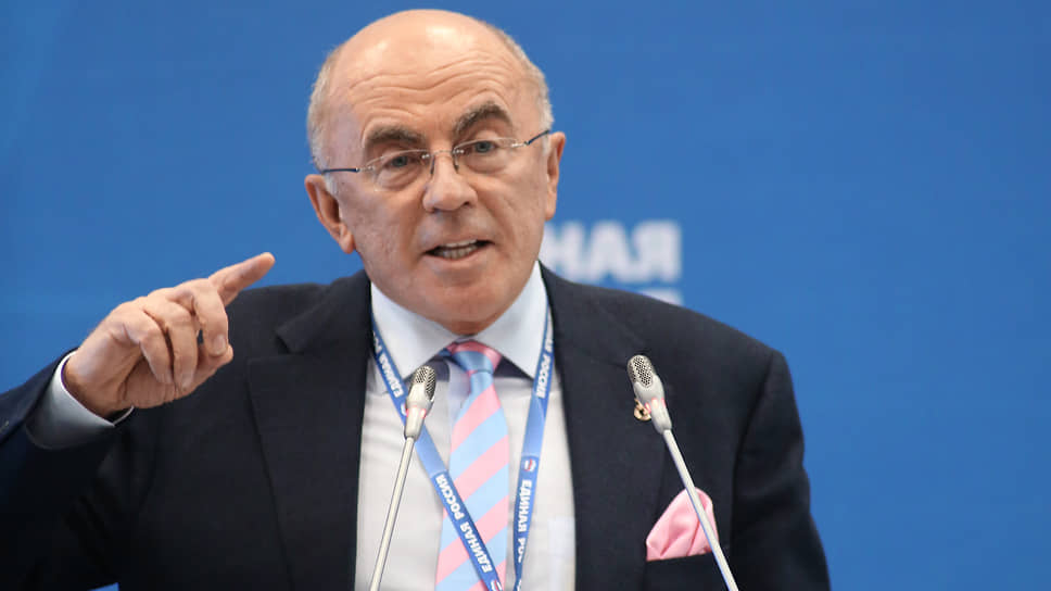 Ректор Санкт-Петербургского гуманитарного университета профсоюзов Александр Запесоцкий