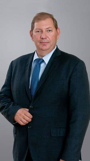 Артем Левин