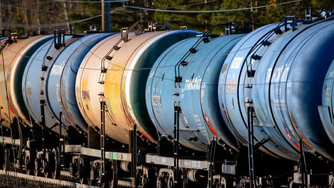 Правительство продлило запрет на экспорт бензина до конца года