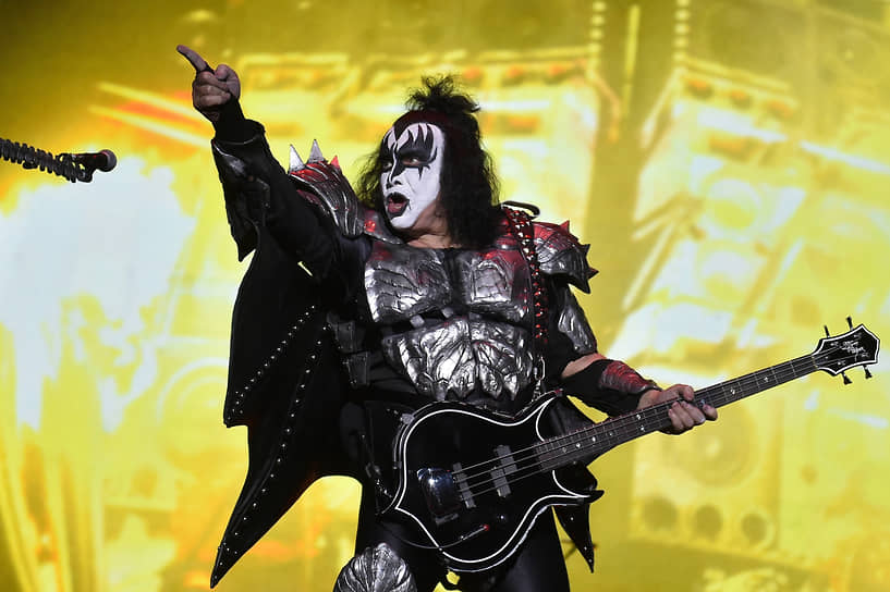 Вокалист и басист группы KISS Джин Симмонс