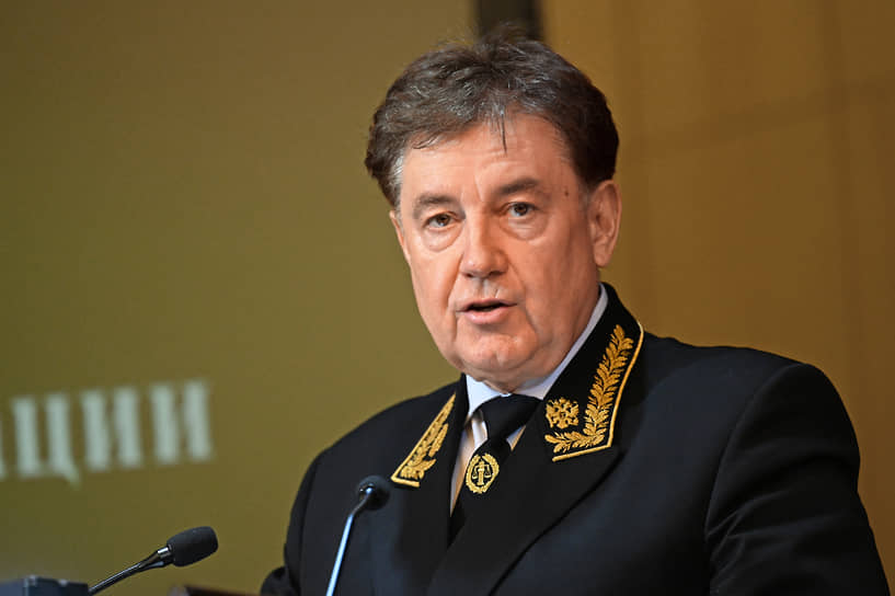 Виктор Момотов