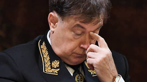 РБК: Совет судей отправил в отставку Виктора Момотова