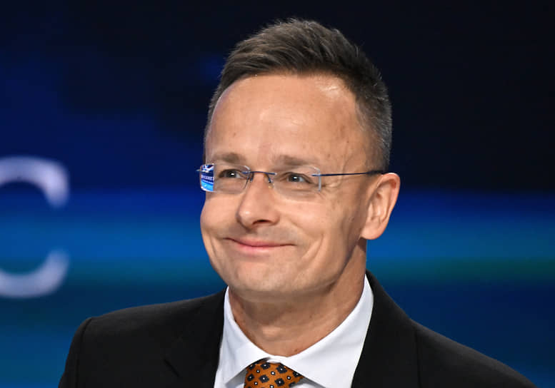 Петер Сийярто