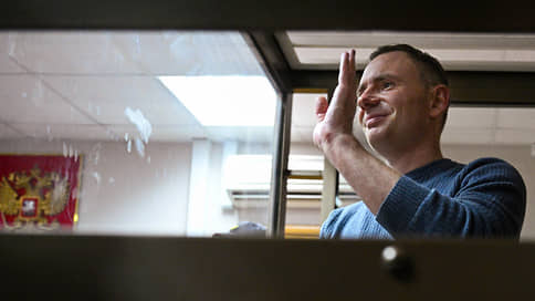 Зампреда Яблока Максима Круглова внесли в перечень экстремистов и террористов