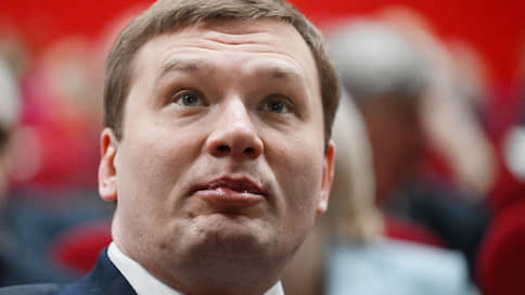 Глава Хакасии засудил местный парламент из-за принятого вопреки его воле закона