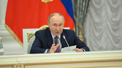 Путину показали карты имперских времен с Таврией и Новороссийской губернией